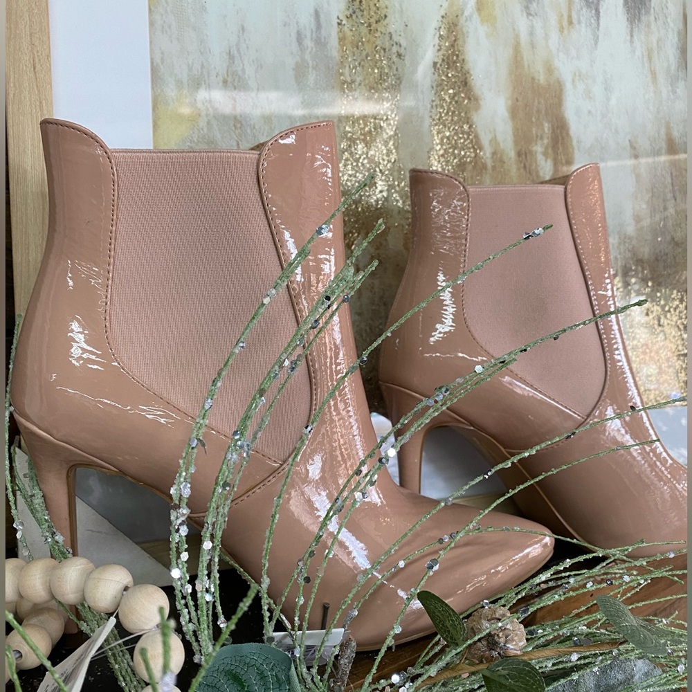 Nude Chelsea Boot